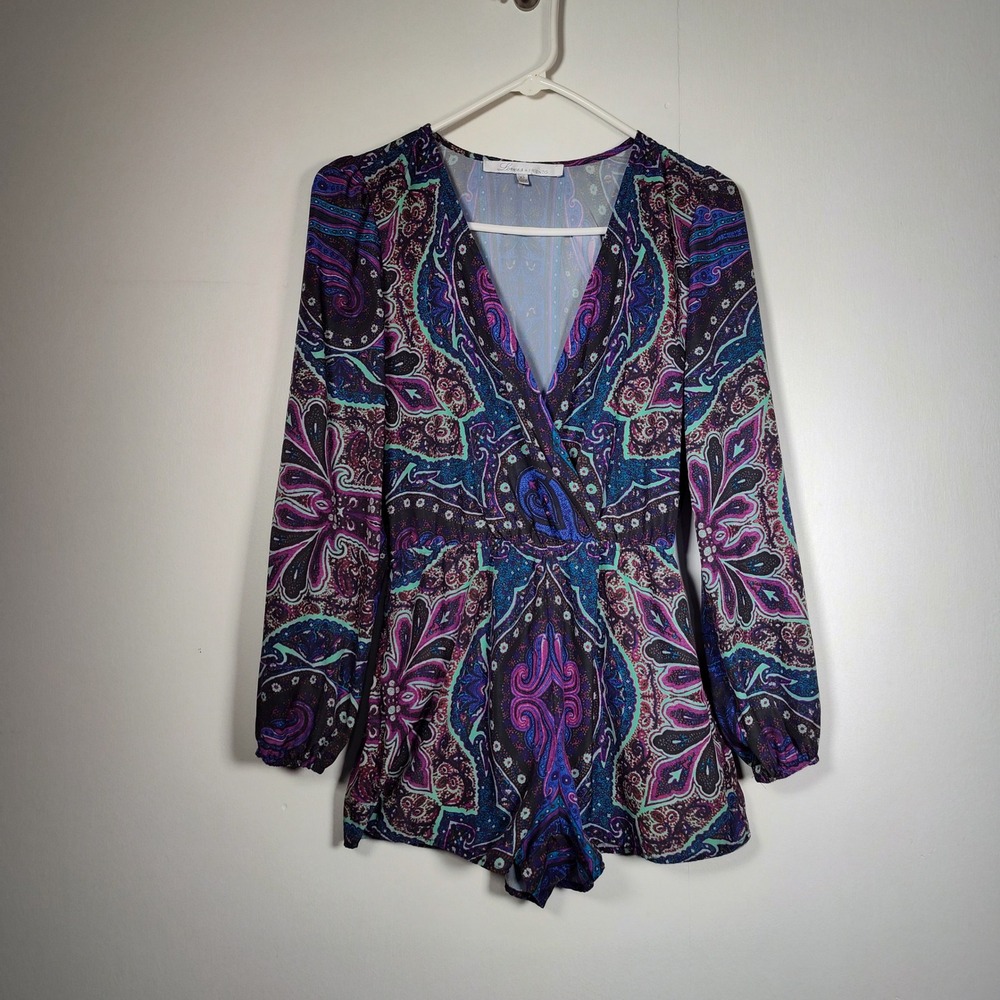 Lovers + Friends Monday to Friday‎ XS Paisley Long Sleeve Romper V-Neck Purple